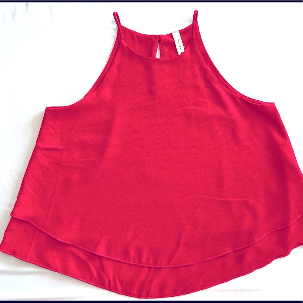 TOP in fine polyester, silver back button, new